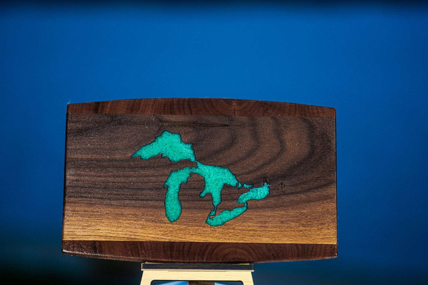Great Lakes Two-Tone Serving & Cutting Board